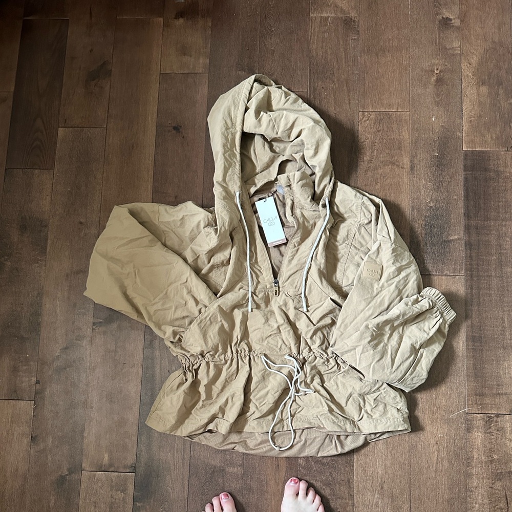 Women’s Hooded Anorak Jacket in Tan